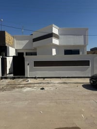 مجمع البيادر • بيت ٢٠٠م • عرصة ٢٠٠م