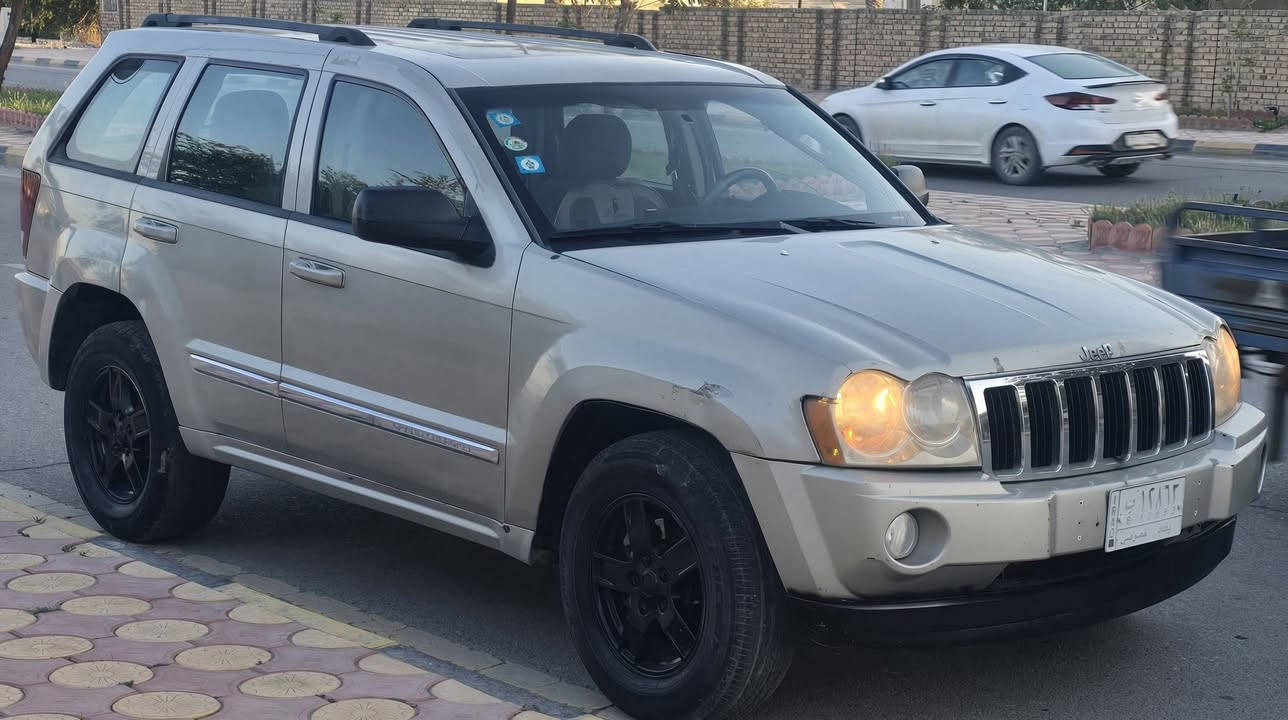 تحية طيبة
جيب لاريدو موديل 20007

رقم بغداد دولي باقي بس استلام الرقام 

محرك 8 اسرندر هيمي محرك بي بطل يجاجك 

تخم تاير جديد صدر جديد دواخل نظيفة 

مكفولة من الظربة بيها صبغ مكانات ابيع احزام 

تبريد عوزه بس صوندة بيع امراوس حسب القناعه

كهربايات جاهزة شاشه لمس 5 راكب 

السعر المطلوب 75وبيها مجال بسيط 

مكان السيارة بلكوت مركز مدينة 

الاستفسار اكثر الاتصال على الرقام التالية 

***********/***********/
