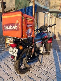 بوكسر موديل 23 مرقم باسمي نضيفه بيها فقط خيط تبخير الباقي مكفول من كلش...