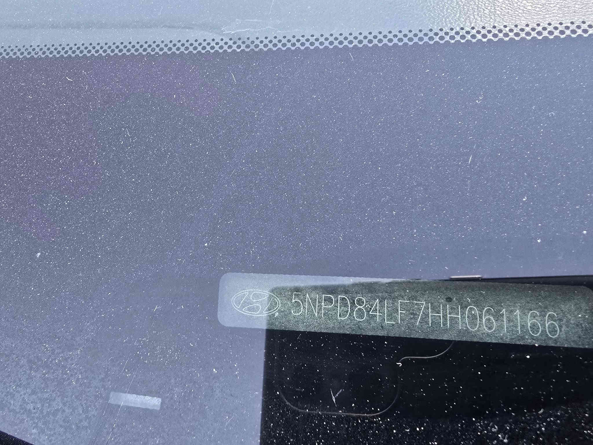 السلام عليكم النتر٢٠١٧ ماشيه ١٠٧سياره صبغه ثانيه معمره كير مكينه مكفوله بيها بدايه الغد ول شاصي سياره كلها ليبل واحد عده جاملغ جهت اليمنه سنويه ٣٠ بسمي مكانها البلديات قرب ملعب صناعه ***********
