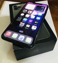 للبيع  iPhone 11 pro max  ذاكره 256  بطاريه 71‎%‎ بلاديه ابد ميصرف  لو...