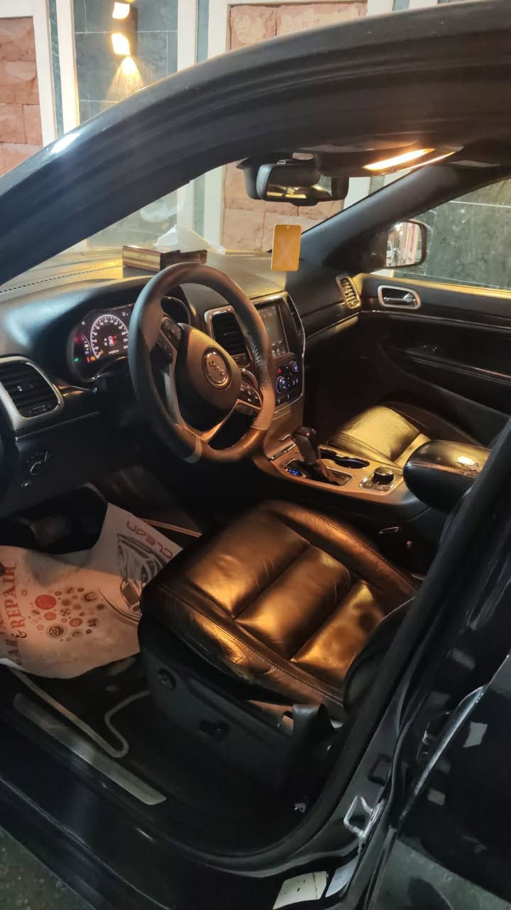 مكلف بل نشر
سلام عليكم جيب لاريدو موديل ١٦ فول السيارة فور ويل العنوان بغداد السعر 155 قفل ات ‪0776 719 9671‬
