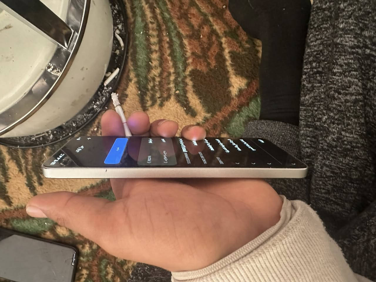 السلام عليكم بوكو F6غراضه كامله ماكاني بغداد ابو غريب عندي توصيل ذاكره ٥١٢ جاهز يخبل ***********
