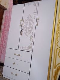 للبيع نضيف ب 100 بي مجال زعفرانيه 07804120822