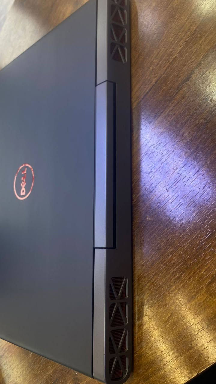 لابتوب للبيع
جهاز dell gaming جهاز جدا ممتاز للاستخدام الدراسي الهندسي + الگيمنك الاقل من البروفيشنال   

Model: Dell p65f 

Cpu : CI 7 GN7 HQ

Ram : 16 gb

Hard :  256 ssd

Gpu كارت الشاشه الخارجي : gtx1050 4g

شاشه 4k حجمها 16 Inch

...
يجي وياه حقيبة + ماوس والتوصيل مجاني ❤️


**إذا كنت صاحب هذا الإعلان وتريد حذفه لأي سبب، رجاءا أرسل رسالة إلى الدعم الفني**