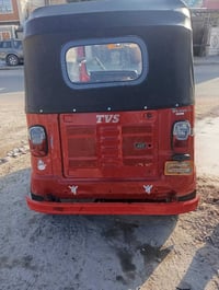 موديل 19 • اوراق • مصبوغ جمالياً