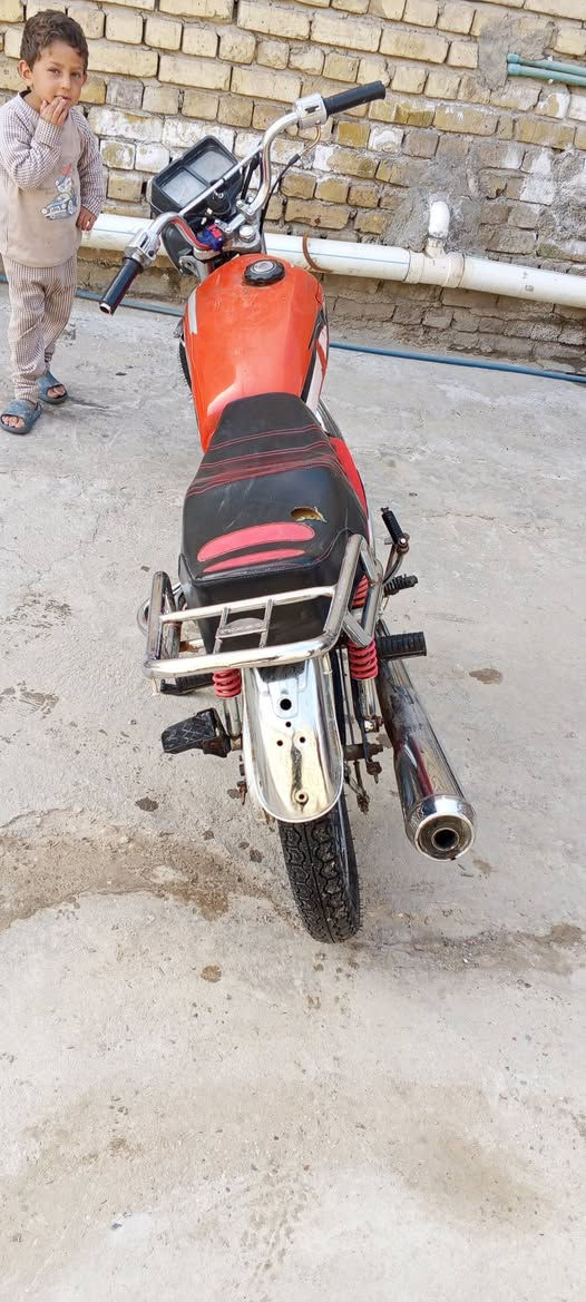 السلام عليكم دراجه تايكر كلك مكفوله من السرقه جاهزه للبيع المكان بابل القاسم ع السعر275
***********
