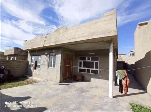 خانوو بۆ فرۆشتن لە هەڵەبجەی شەهید 
نرخێکی زۆر گونجاو 

گەڕەکی شۆڕش  
هەموو خزمەتگوزارییەکی هەیە  و لە هیچی کەم نییە 
ڕوبەر  ٢٢٠ مەتر 
ڕوو بە عەبابەیلێ 
 کۆڵانی بەرز و خۆش 

٢ نوستن 
هۆڵ 
میوان 
مەتبەخ 
مشتەمەلات 
حەوشە خارجی 
مەدخەل

دور لە هەموو کێشەیەکی یاسای و کۆمەڵایەتی 

***********
