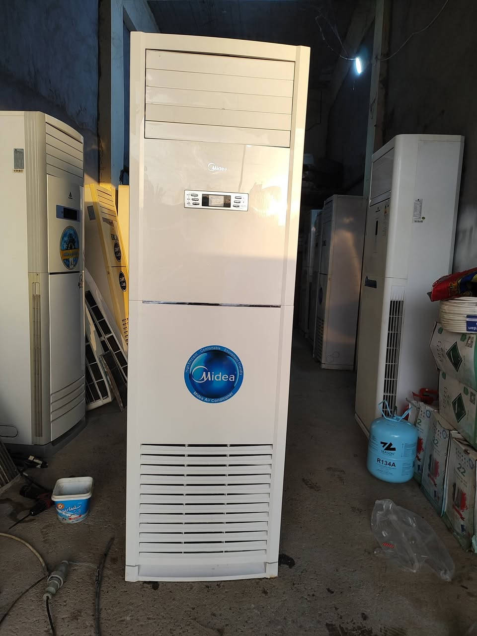 سبالت 3طن  فوول نضافه
قرص شركه 
غاز مقفول 
كامل ملحقاتهن 
بوري جديد 5متر 
ضمان شهر 
الاسعار خاص 
العنوان الحديد المدخل الاول 
متوفر مراوس بالعاطل 
***********
