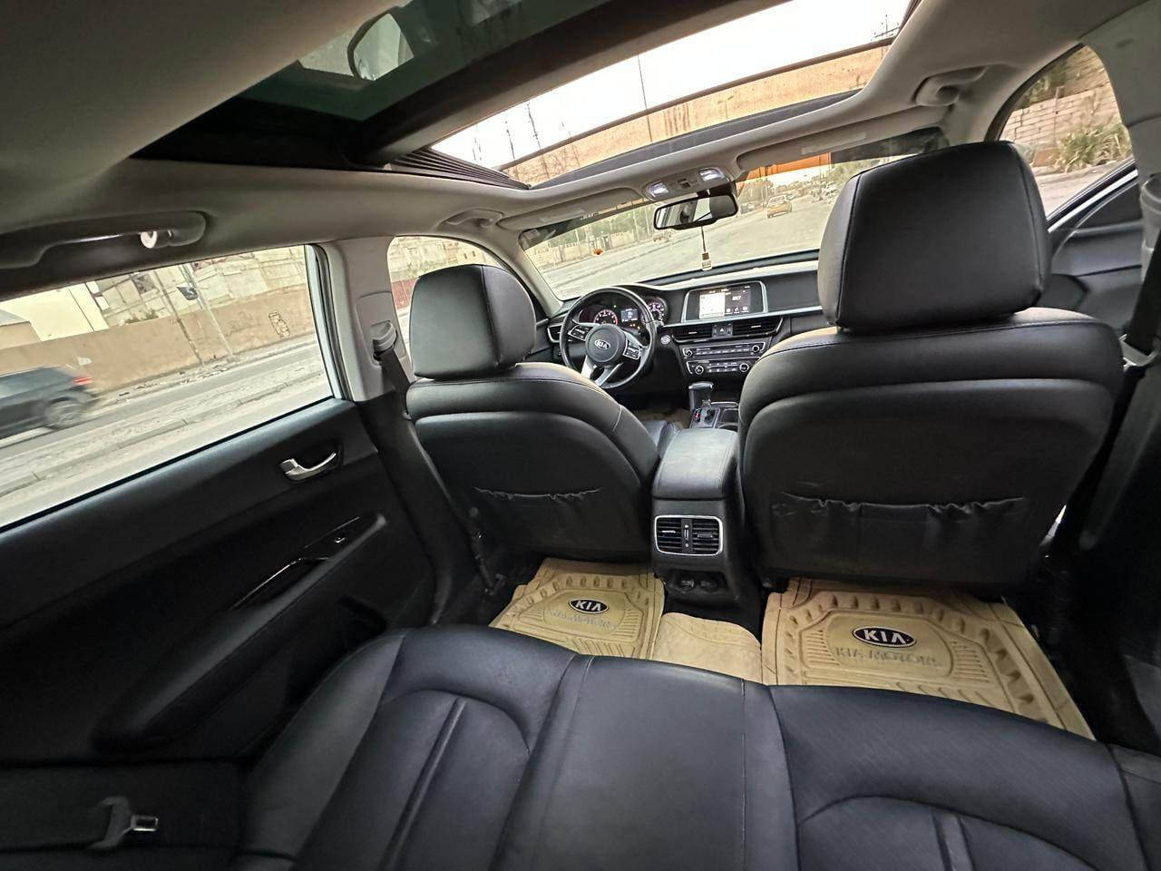 السلام عليكم
اوبتيما  2020  EX امريكي
فول مواصفات
مكينه ١٦٠٠ تيربو
تبريد قطعتين
تبريد وتدفئه بالكشنات
رادار مانع تصادم
قيادة ذاتيه
بانوراما
للتواصل على الرقم
***********
