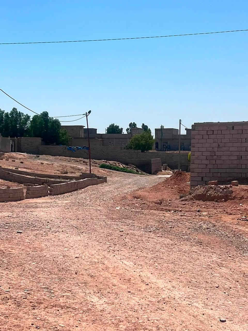 بتلو للبيع فرع الجملون قريب  بيت عقيد واثق
نهايه الصب داخل السكن
رباط شريطي خريطة كاملة
الوجه 8 النزال 14
السعر 
١٠ مليون وبي مجال بيع سريع

***********
