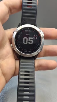 garmin fenix 6  نضافة 90 بلميه   حجم 47 mm  شحن 13 يوم ملحقات كاملة   ...