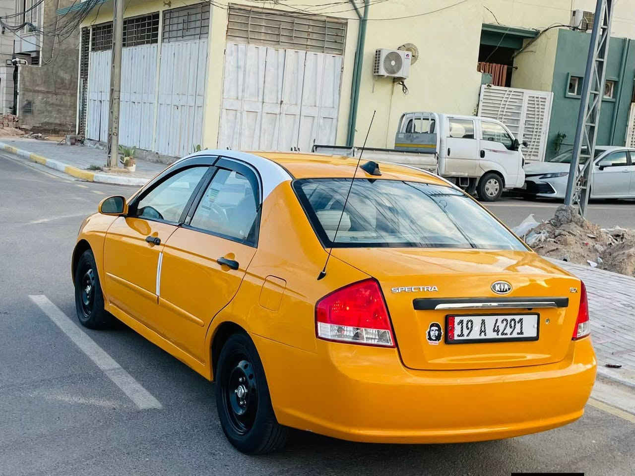 سلام عليكم سياره البيع اسبكترا امريكي رقم كربلاء مصفره هيه ومرور  ضربه فقط باب السائق والدواسه مال باب الصدر موديل 2008 سنويه لل2031 انكليزي مكينه كير جديد تخم تاير جديد خير من الله السياره كبل الشغل جاهزه السعر 78 وبيه مجال بسيط للاستفسار ‏‪
مكان السياره بابل ناحية الشوملي  ‏‪***********‬‏
