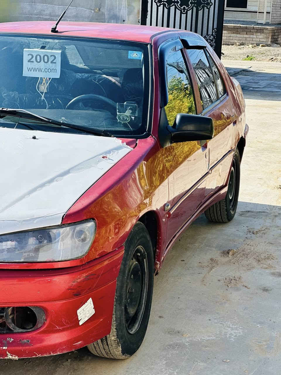 السلام عليكم بيجو 2002 رقم بغداد مشروع وطني هزة تسقط بشهر الـ5 كير محرك جدد تبريد شغال غرفة جديده سياره بيها چلح واختلاف لون بقطع شرط بدون تبديل تريد تصبغ السعر المطلوب 42 بيها مجال وسعر بالتلفون ما اخصم الي يحب يخصم سعر يجي يشوفها وان شاءالله الله يهديني انطيه السياره بلاش مراوس وفرق هم يرهم

***********
