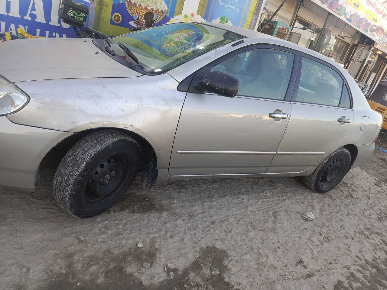 كورلا بكاتشو 2001 محرك 1800المرغوب سيارة تبريد ويه السويج داخل كاش نضيف وخارج شوفت عينك كهربائياته كله شغاله اترايك للبصره روحه ورده صرف بانزين انسه رايده 70 ورقة والسوك بيه كلشي سياره اني مجهزه صدر أمامي وخلفي جديد وبيه زوج تار جديد وثنين انضاف سنويته ضايعه وبيه كتاب راعيه مسوي اسلمك بيد راعيه مباشرتن وهو متكفل بالسنوية يطلعه وانته عليك التحويل فقط ***********هذا رقمي للتواصل ممتواجد على الفيس فقط بالليل
