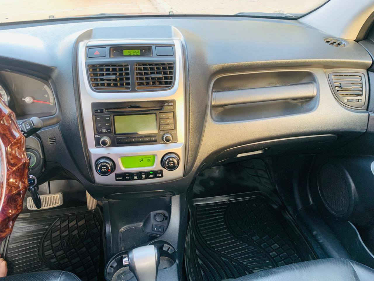 سلام عليكم
سياره  سبورتج موديل 2009 
مكفوله كفاله عامه من صبغ وضربه وتبديل سياره جديده
داخله  كله جديد و على وضع الشركة برغي ما مفتوح بيه
سيارة ماشيه ١٤٠ الف حقيقي. كير ومحرك مكفولات 
سياره صدر الأمامي والخلفي كله جديد حته دبلات جديده   
منضومه تبريد جديده  تبريده. ثلاجه 
مواصفات سياره معروفه
فتحه سقف سلايد
حساسات 
 كشنات تدفئه
 مري شفط 
سياره جديده وهزه جديده تحويل مباشر دينار ما تدفع عليه كبل تحول 
 السعر ١٢٥ وبيه مجال
مكان السياره بغداد 
***********
***********
