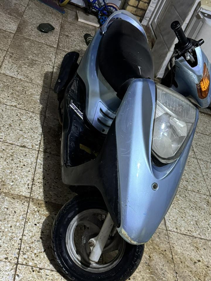 بريز مكفوله. من عطل. والتصليح. شرط   ماداخله فيتر. لايت شغال هورن أشاير.  شغلات. نقصها باتري. فقط. سلف واكف ع باتري.   عندو واحد.   عنوان بغداد العبيدي. س٣٥٠   ***********
