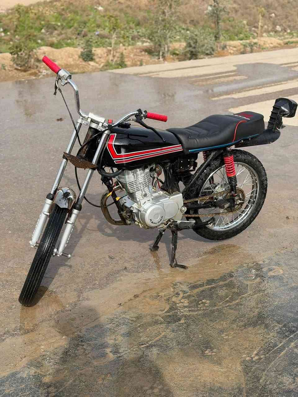 دراجه حربي

محرك رابيدو 2025 

دراجه كدامك مرتبه. 7 اوراق

سعر ٤٥٠ وبيها مجال

مكاني شهربان 

***********
