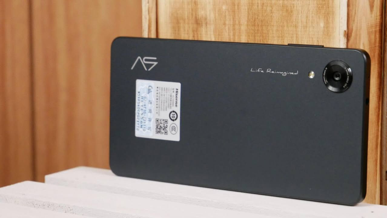 Hisense A9 E-Ink Smartphone for sale – NEW (6GB / 128GB) (Inbox me before it's sold)

Main features:
• 6.1" E-Ink Carta display (paper-like, eye-friendly)
• Snapdragon 662 processor
• 6GB RAM / 128GB storage
• 4000mAh battery
• 13MP rear camera + 5MP front camera
• Android 11
• Dual SIM + microSD support
• Perfect for reading, WhatsApp, calls, browsing, and long battery life

📦 Condition: Open box - new
💰 Price: The real price is around $360 without shipping, I'm asking for $325 أربيل, العراق


**إذا كنت صاحب هذا الإعلان وتريد حذفه لأي سبب، رجاءا أرسل رسالة إلى الدعم الفني**