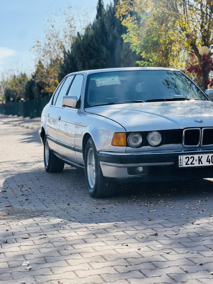 BMW _ 735i
موديل 1993
فتح سقف 
سيارة بخ عام جمالية 
دعاميه ل دعامية شرط وضع بلادي 
رقم +سنوية+هزة كله جديد لغاية 2030
دبل ايرباك 3 بردات شركة كهربائي
كشنات امامي هيتر 
داخل جلد غرفة كلها وضع بلادي 
گير و محرك  شرط جديد
تبريد شغال ❄️ ثلج 
سيارة جاهزة من كل نواحي صدرها جديد
رقم اربيل دولي سيارة بسمنا 
شرط تحويل 
 
سعر $58بيها مجال

***********واتساب موجود
