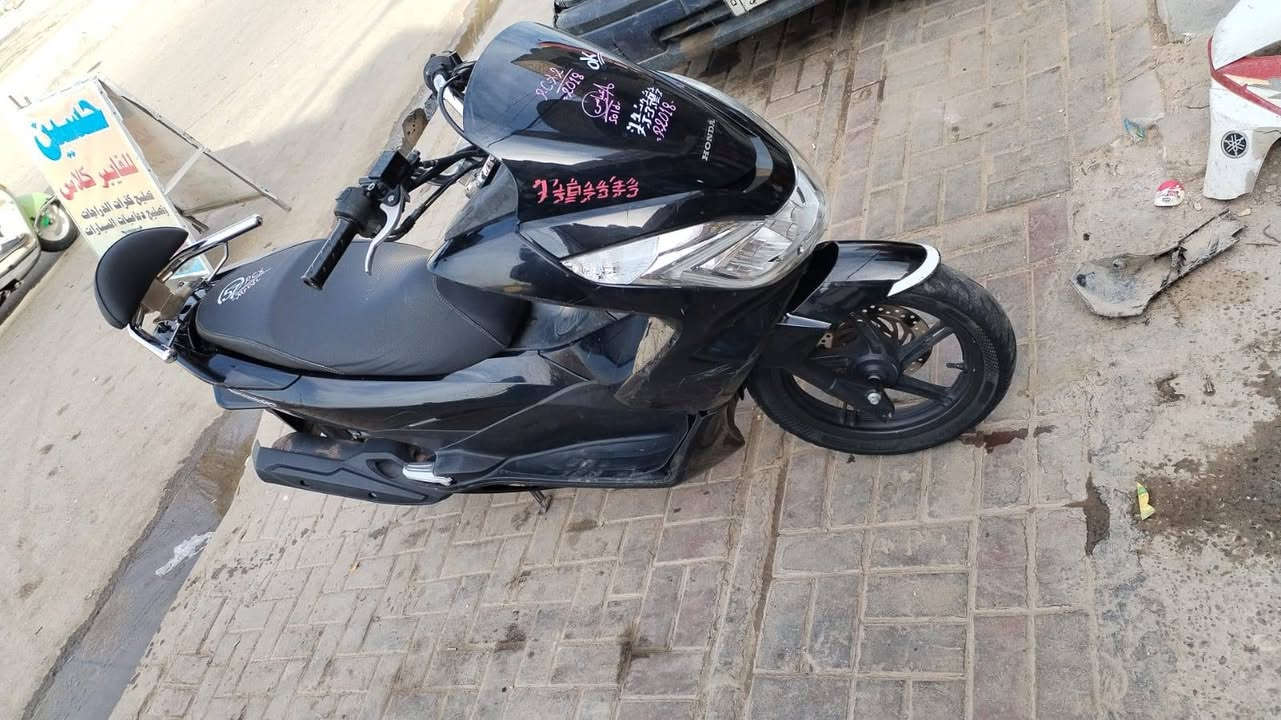 سلام عليكم
دراجه بي سي اكس جيل ثاني
دراجه حلوة ونضيفه اي نقص مابيها
يشتري خلي يخابرني علئ هاذ الرقم
عنوان بغداد سبع قصور
***********
