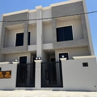 التقيه الأولى • ١٠٠م • واجهة ٥م