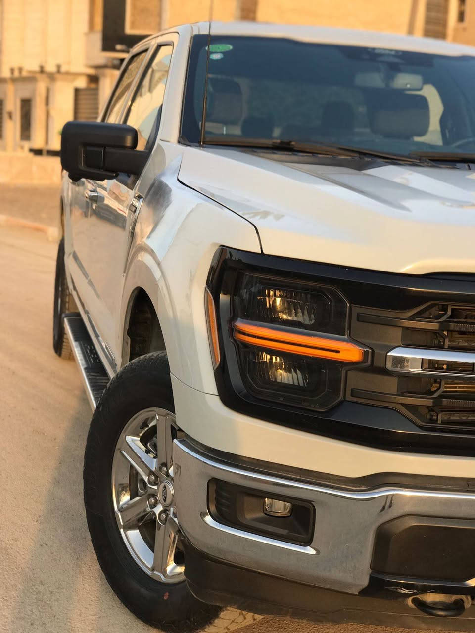 فورد F150 2024 XLT هايبرد
بدي قصير باب طويل لون سموك 
وارد أمريكي محرك 3.5 توربو  بدون حادث. 
 عطل كهربائي وهذا رقم الشاصي 👇
 1FTFW3LD9RFA41908
ماشية 9000 mi
بالعراق صار بيها ضرر بسيط جاملغ أمامي أيمن بدون فتح تصلح بمكانه وبعدة ما مصبوغ السيارة مكفولة كير ومحرك وصبغ وبارد عدا الجاملغ الأيمن شرط الفحص بعدها جديدة على وضع الشركة  اي إضافة ما عليها 
رقمها بغداد كلش حلو كدامكم
#السعر_338
***********     &     ***********
متوفر واتساب / مكانها بغداد الرصافة
