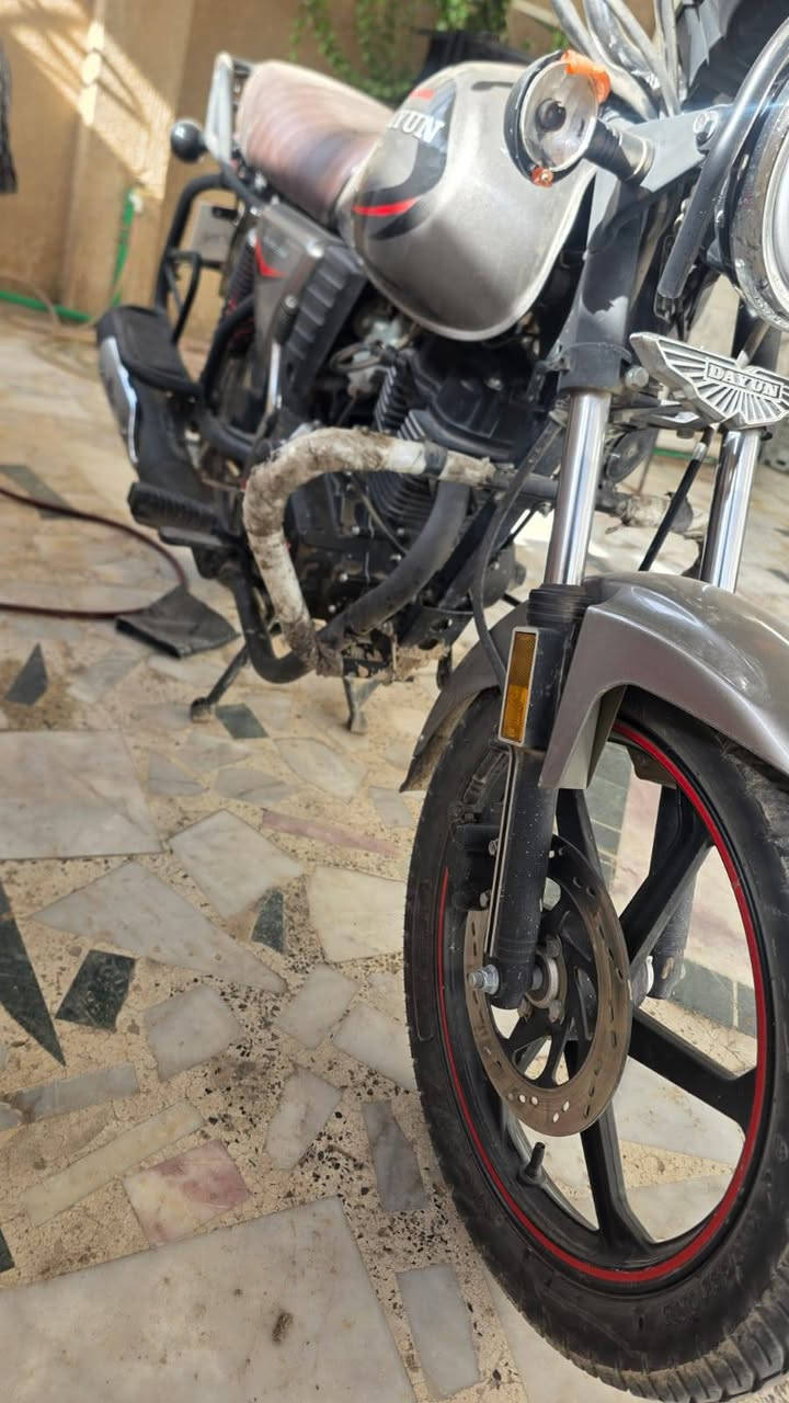 سلام عليكم
دراجه دايوان 2024 أوراق سكنر طالع ب 2025 دراجه كامله  نظيفه سعره 1400 وبيه مجال ***********
