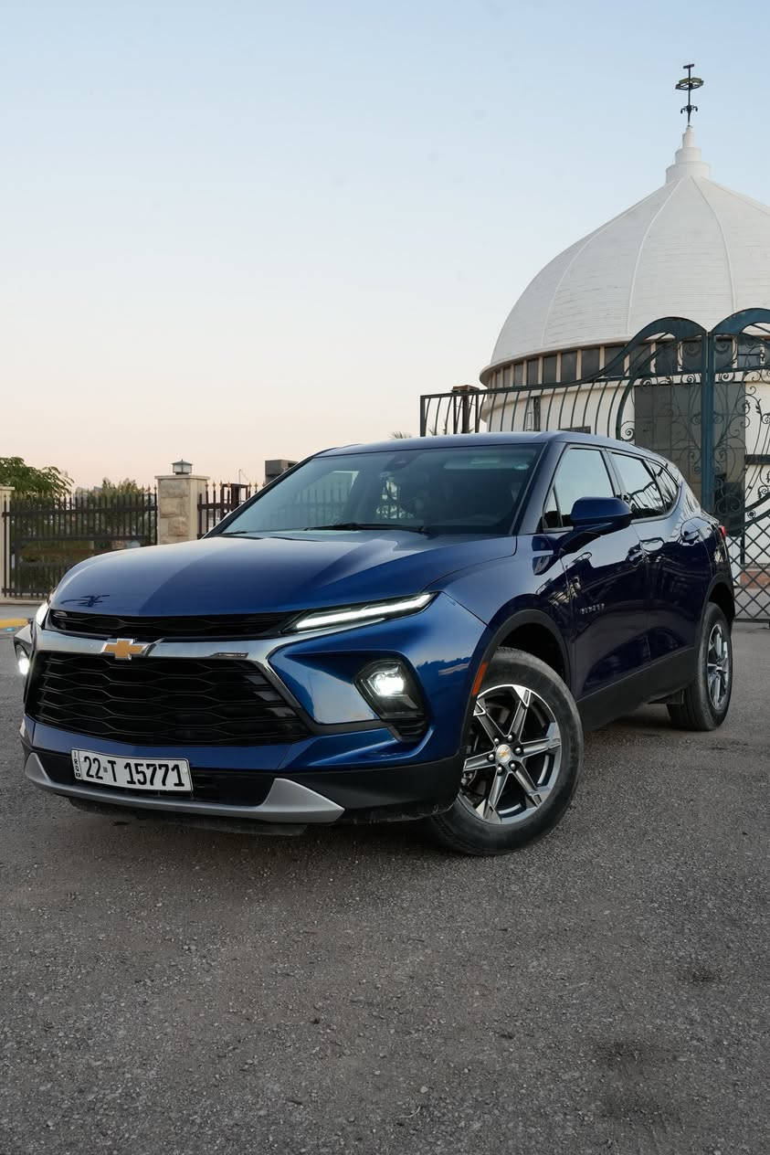 ✅النوع:بلايزر 2LT فور ويل 
✅الموديل:2023
✅وارد امريكي 
✅المحرك:4 سلندر تيربو 
✅الممشى:40,000 الف كيلو متر  
✅الرقم:اربيل
✅الموقع:نجف 
✅المواصفات:
🔻فور ويل
🔻رادارات جانبية
🔻رادار تحذير امامي 
🔻كرسي السائق كهرباء
🔻كاميرا خلفية
🔻كشنات الامامية تدفئة
🔻مري كهرباء شفط 
🔻مثبت سرعة 
🔻تحديد مسار 
🔻تحكمات ستيرن 
🔻ماوس انظمة قيادة
🔻شاشة
🔻هاند بريك كهرباء 
🔻تبريد خلفي قطعتين مع منفذ شحن تايبسي وusb
🔻اربع ابواب بصمة 
🔻مانع انزلاق ABS 
🔻اوتو ستوب 
✅الضرر:ضربة امامية كما موضح في الصور 
🔻البنيد معدل بارد ومصبوغ 
🔻الدعامية مبدلة 
🔻ايرباك الستيرن والبردة طاگ 
✅السعر:215بي مجال
✅للاستفسار***********
