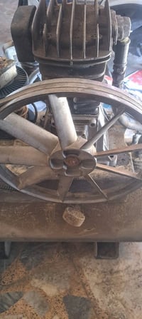 تاروسه اثنين للبيع وحده إيطاليه والثانيه صيني مع ماطور واحد نص حصان ثر...