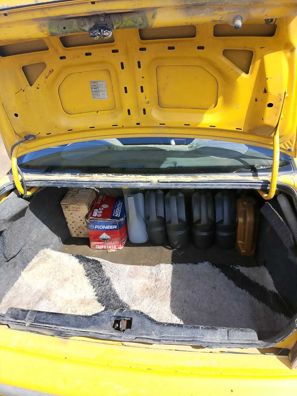 سلام عليكم سمند لبيع رقم بغداد بسمي هزه جديدة سيارة جديدة لا ضربه وصبق بلادي محرك وكير وتبريد فول صدر مامي خلفي جديد كهربايات شقاله سعر 29وبيه مجال لعلوان ابو غريب ***********واساب وخط
