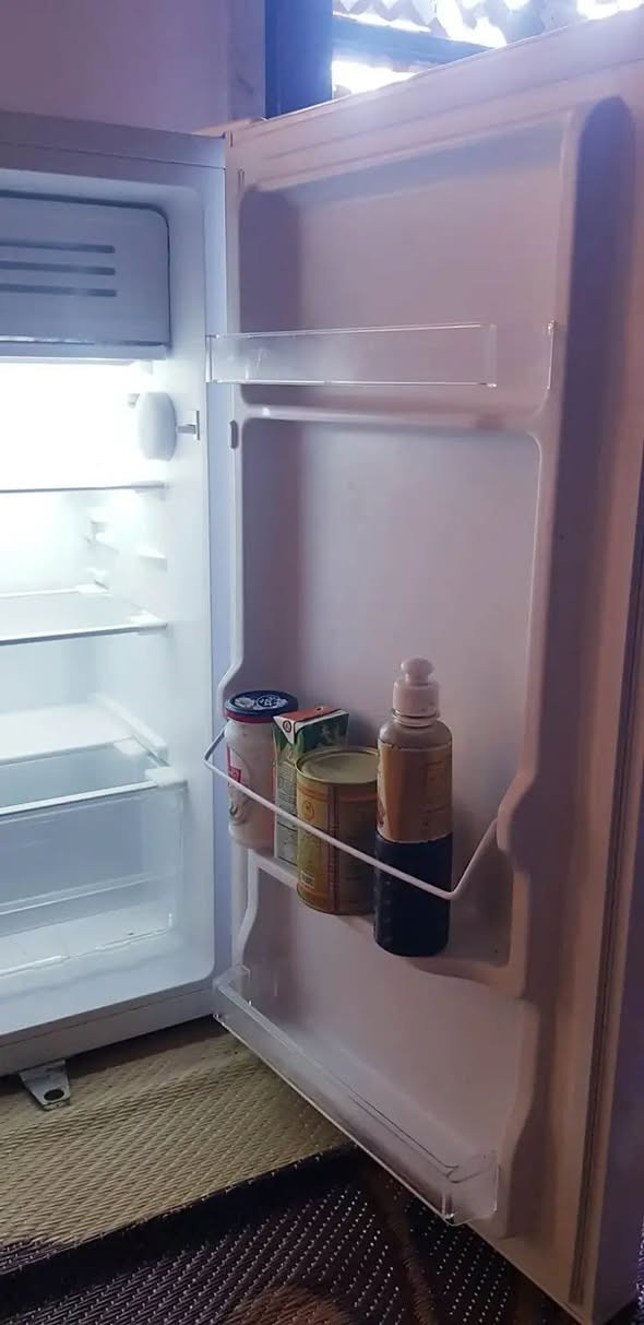 للبيع ثلاجه غرفه .نوعيته MILTo  شرط شخط مابيه ونظافه فول سعرة 95 بي مجال موصل حي ملايين


**إذا كنت صاحب هذا الإعلان وتريد حذفه لأي سبب، رجاءا أرسل رسالة إلى الدعم الفني**