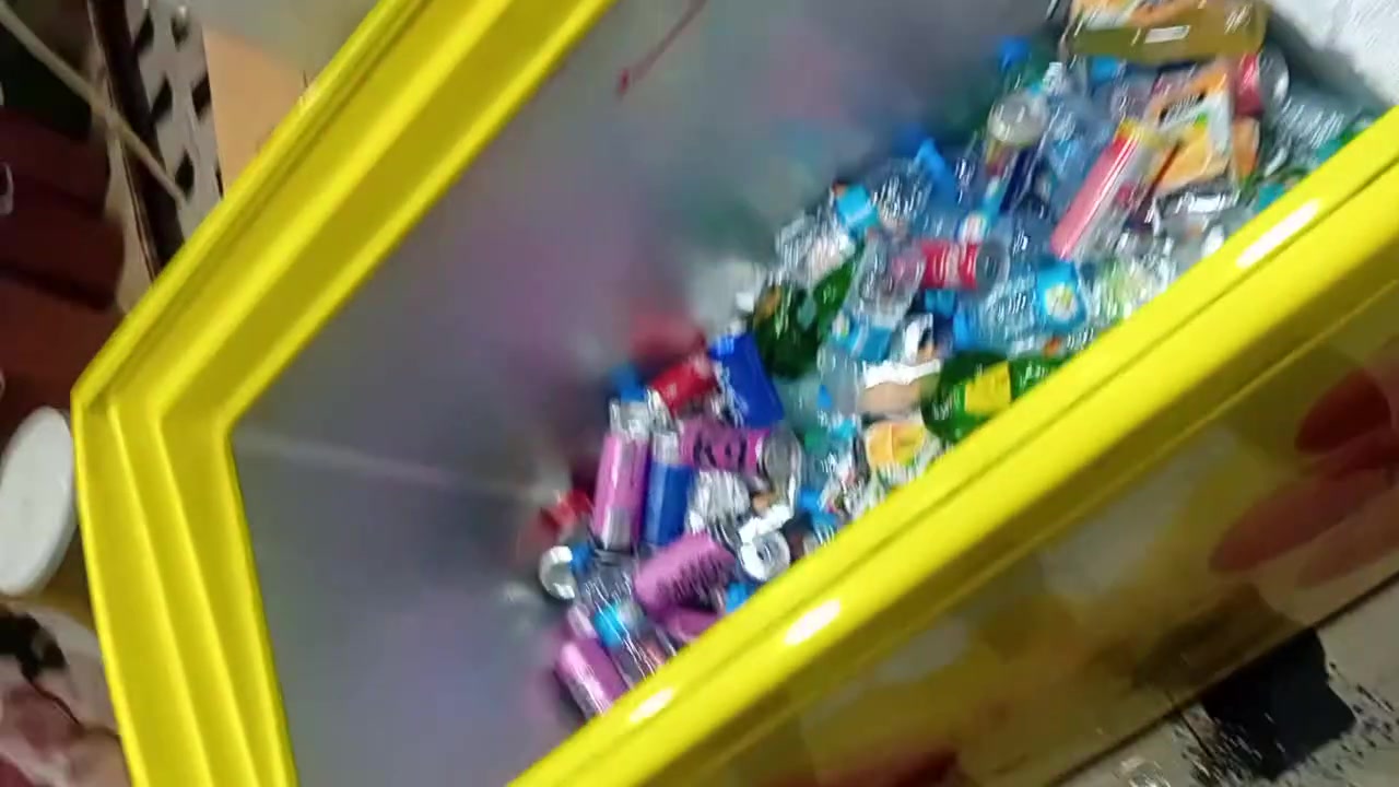 السلام عليكم
مجمدات عدد اثنين نقص ٣ جام وبيها ليك 
ابيع فحم اثنينها ٢٠٠ الف


**إذا كنت صاحب هذا الإعلان وتريد حذفه لأي سبب، رجاءا أرسل رسالة إلى الدعم الفني**