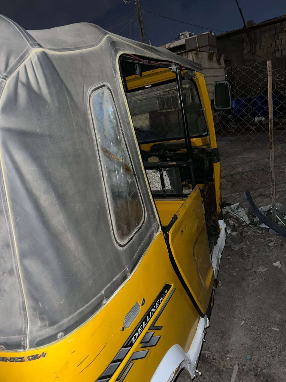 سلام عليكم تكتك لبيع 
تيفيس موديل 2021
مكينه مبدل جديده 
السعر ٥وربع وبيهه مجال 
***********
