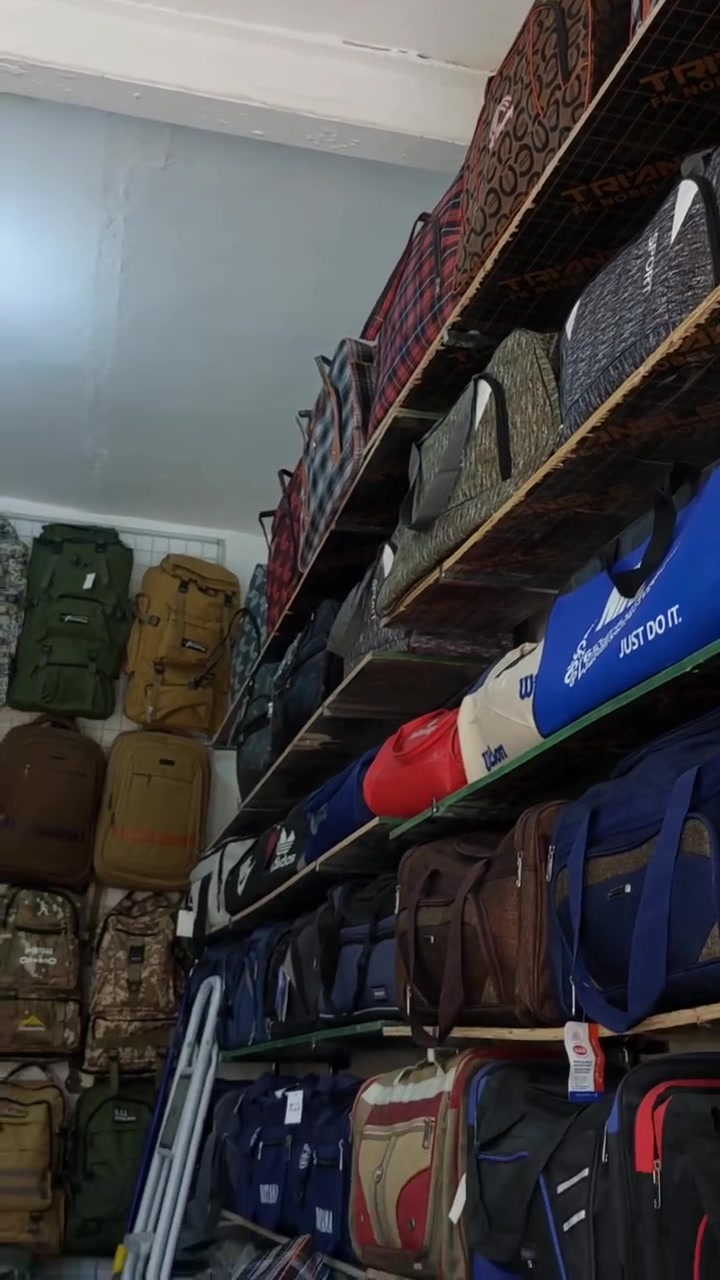 معرض عالم الحقائب 🎒
وجهتكم الأولى لكل أنواع الحقائب بجودة مضمونة
 وأسعار تنافسية.
✔️ حقائب سفر بمختلف الأحجام
✔️ حقائب مدرسية عصرية
✔️ حقائب لابتوب عملية وأنيقة
✔️ حقائب عسكرية ومتعددة الاستخدامات
✔حقائب ظهر شبابي ماركات معروفه
✅جميع انواع من ماركات معروفه 
                ( لا نتعامل مع الشركات الرديئه)
   نوفر تشكيلة واسعة تناسب جميع الأذواق مع اهتمام بأدق تفاصيل الجودة والمتانة.
📍 زورونا في معرض عالم الحقائب، وستجدون الحقيبة التي تناسب احتياجاتكم بكل ثقة.
عالم الحقائب... الجودة التي ترافقك في كل رحلة. 🌟
#عنواننا واسط قضاء الحي سوق الحي الكبير شارع القرطاسيه مجاور محل نجم عبد زغير الكهربائي
للطلب والاستفسار  مراسله الصفحه او الاتصال علئ الرقم📱  ***********📲
@المتابعين 
#ابرزالمعجبين
@الجميع
