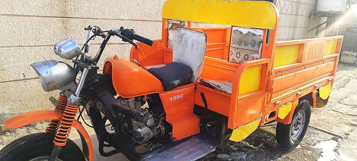 ستوته لبيع مديل 2014 
بسمي ***********0
بيه وتساب على فيس بك س خاص ناحيت السلا
