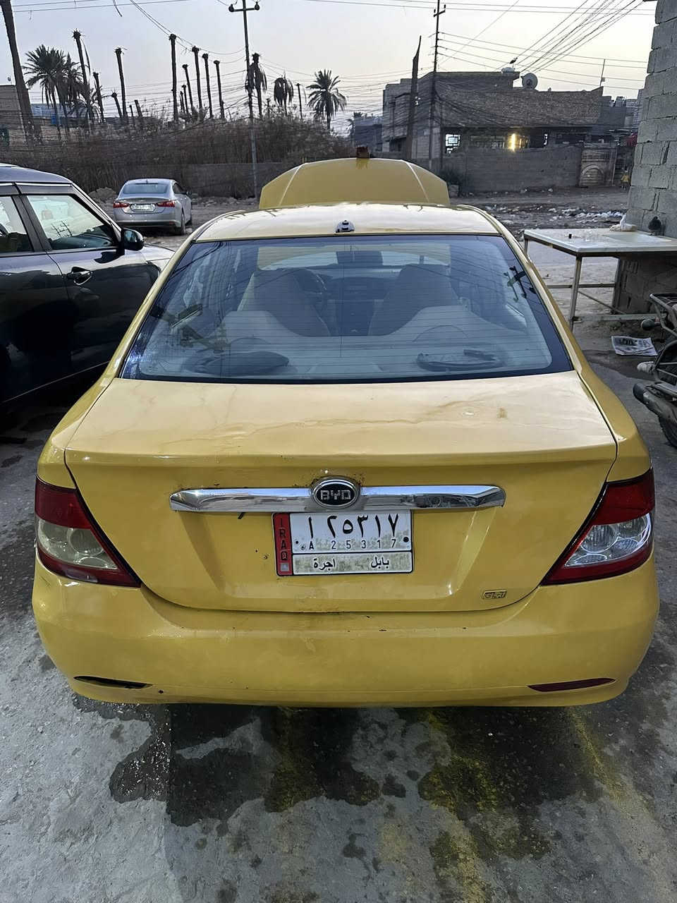 السلام عليكم   للبيع  او المراوس بي واي دي  اف ثري.  موديل 2011 سياره نظيفه وجاهزه كير مكينه كفاله كهربائيات حداديه نقص دبلات خلفيه فقط غرفتها جديده السياره توها مبولشه وضمان البوليش سنه كامله تخم تاير نضيف ملاحضه جاملغ الخلفي جهت السايق الداير مالته يرادله تعمير فقط هاي ضربتها  موضح بلصور سياره عليها هيئه 150 ينزلن من السعر مداور مباشر للاستفسار الاتصال على الرقم *********** سعرها 40 وبيها مجال مكاني كربلاء
