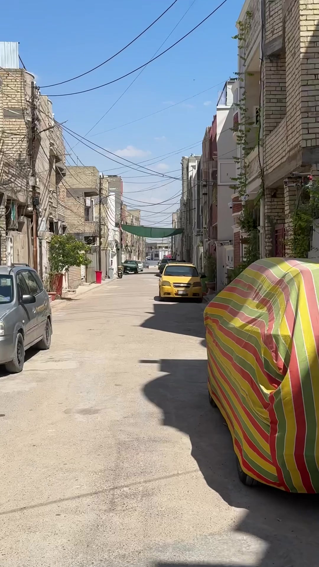 بيت 50 متر للبيع فقط الواجهة ٥ والنزال ١٠ طابو زراعي سند ٢٥ مقابيل محطة سما بغداد ثاني فرع نهاية بي غرفة واحده فوك وهول وحمام مشترك والطابق الأرضي هول ومطبخ حار وبارد وحمام مشترك وتواليت خارجيه مكلف بل نشر للاتصال والاستفسار للشراي على الرقم ***********