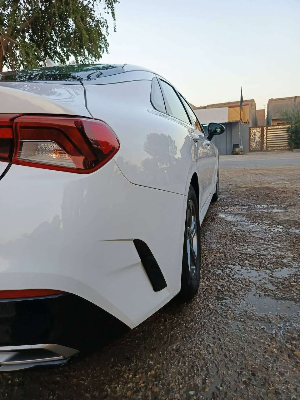 السلام عليكم سياره كي 5 موديل 21 معوقين باقي لها سنتين حادثه بنيد اوشاملغ المحرك 1600 تيربو العنوان حله والسعر على الخاص ***********
