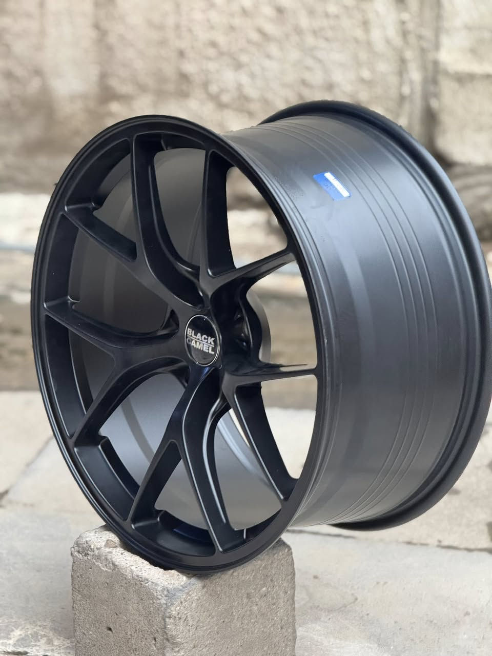 السلام عليكم 
تخم ويل حجم 19 توسايز 
FlowForm 

يرهم بي ام حديث مارسدس اودي 
جديد غير مستخدم

مكاني بغداد شارع فلسطين
عدي توصيل لكل المحافظات
***********
***********
