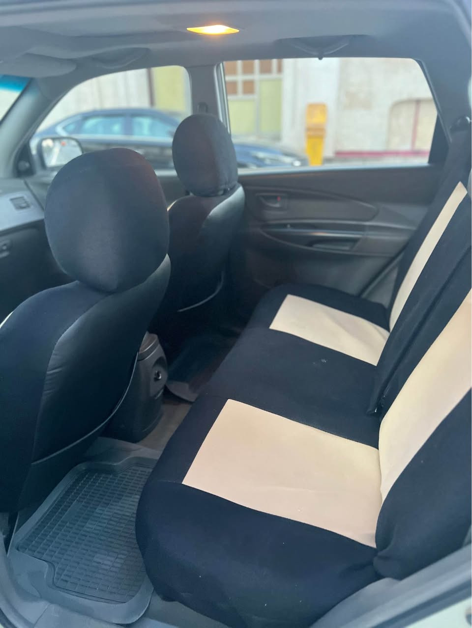 السلام عليكم 
توكسان ٢٠٠٦ محرك 6v  رقم أربيل إنكليزي 
فول مواصفات فتحه كير ستيرن ماشيه ١٢٢ الف حقيقي 
مكفوله كفاله عامه لا صبغ لا تبديل لا فتح 
السعر ١١٠ وبيها مجال المكان النجف 
للاتصال *********** النجف, العراق
