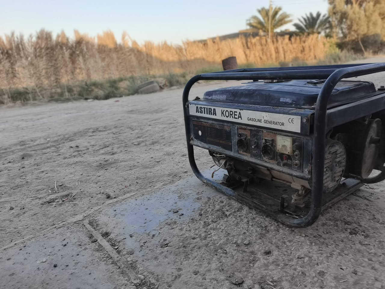 مولده للبيع السعر 120 جديده كلش تشتغل سلف بس عوزه باتري الاتصال ***********

