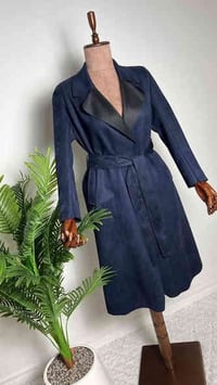 موديلات ترانشكوت بخامة الشاموا الاصليه 🌷🌷 متوفره مقاسات مختلفة 🌷🌷 للحج...