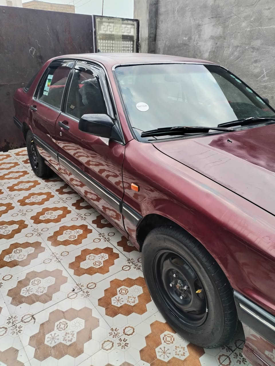 للبيع موديل ٩٢ رقم أربيل سنويه ٣٠ هزه جديده شرط تحويل مكينه بلاديه ١٨٠٠ كهربائياتهه كلهه شغاله جام اربعه كهرباء صدر خلفي ولا أمامي جدد تخم تاير جديد تليفون *********** مكانهه ديالى سعر ٤٢ بيهه مجال
