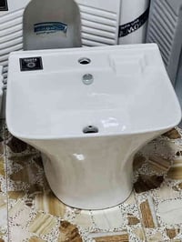 إلى وكلائنا في العراق وصول لدينا مغاسل تعليك ابيض درجه اولى اسعار تناف...