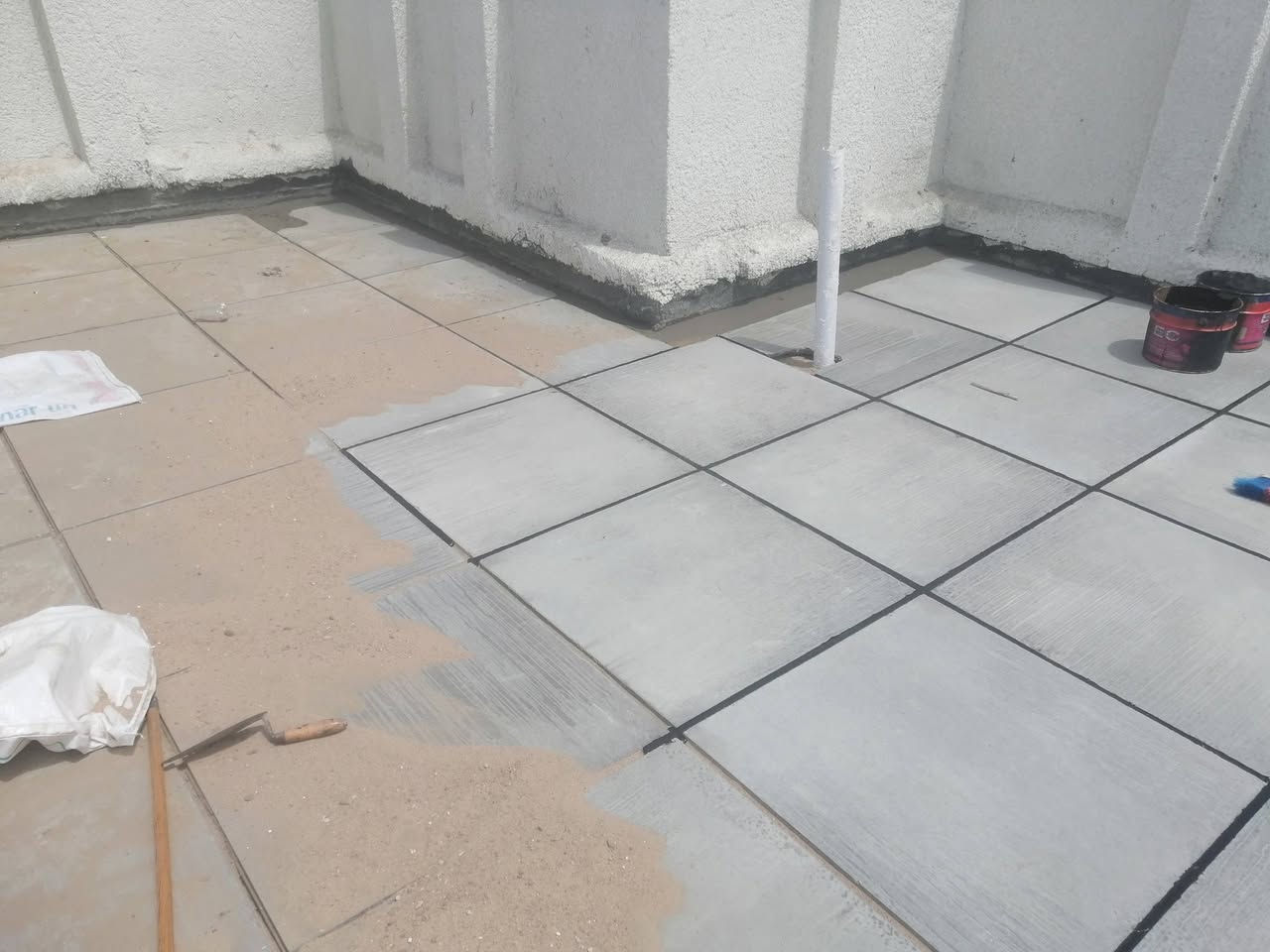 مستمرون في أعمالنا الشتايكر ول تزفيت الاسطح واعادت الماستك نعمل في بغداد كربلاء والنجف و الحله وباقي محافضات العراق التواصل علا الرقم ***********
