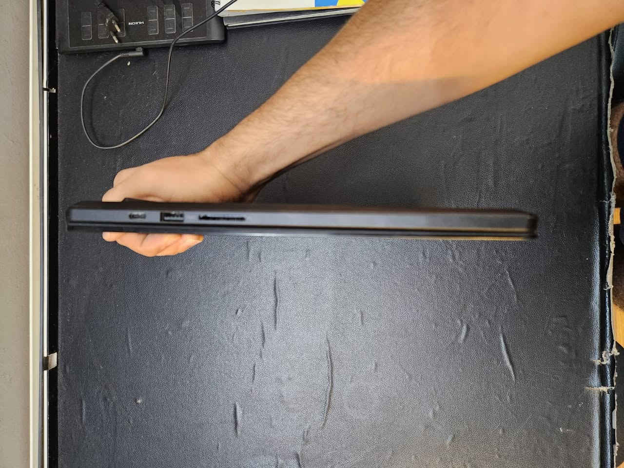 🔥 للبيع: وحش الإبداع ASUS ProArt P16 (أحدث إصدار) 🔥
للمصممين والمحترفين، أقوى لابتوب بمواصفات خرافية ودعم كامل للذكاء الاصطناعي:
💻 المواصفات:
• المعالج: AMD Ryzen™ AI 9 HX 370 (12 Cores) 🚀
• كارت الشاشة: NVIDIA RTX™ 4070 (8GB) 🎮
• الرام: 64GB LPDDR5X ⚡
• الهارد: 2TB SSD NVMe 💾
• الشاشة: 16" 4K OLED Touch (دقة ألوان 100% DCI-P3) 🎨
✨ المميزات: شاشة لمس ساحرة، تصميم نحيف وفخم، مخصص للمونتاج والريندر الثقيل.
 مع ماوسLogitech MX Master 3S: 
مع جنطة PROART الاصلية و الكارتون كامل 
💰 السعر: (3,000,000) (ثلاثة ملايين دينار عراقي )
ملاحظة توصيل ماعندي مكاني بغداد الكرخ 
#AsusProArt #RTX4070 #لابتوب_للبيع #تصميم #مونتاج


**إذا كنت صاحب هذا الإعلان وتريد حذفه لأي سبب، رجاءا أرسل رسالة إلى الدعم الفني**