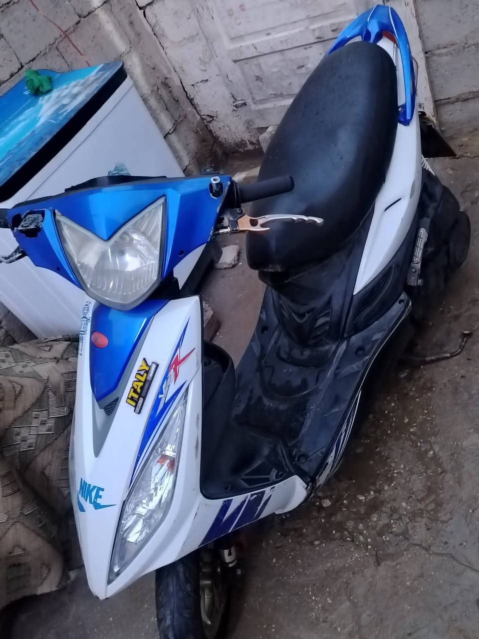 سلام عليكم شباب هاي ماكس مضلع ياباني مكينه مامفتوحه خير من الله دراجه نضيفه تخم تاير جديد كهربايات كله شغاله سلف شرط نكره وحده سعر 500 مكاني زعفرانيه رقم ***********
