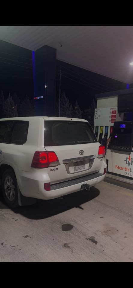 لاندكروز ٢٠١١ كاز
رقم بغداد باسمي تحويل
مصفحة سابقاً وانشال التصفيح بالكامل
فول مواصفات عدا الفتحه
تحكم ستيرن 
شاشة وكامرة خلفية 
تبريد قطعتين 
ماشيه ٢٤٠ الف كيلو
بيها قطع صبغ ابيلعك حزام 
السعر ٢١٠ وبيها مجال قليل
عنواني البصرة
***********
