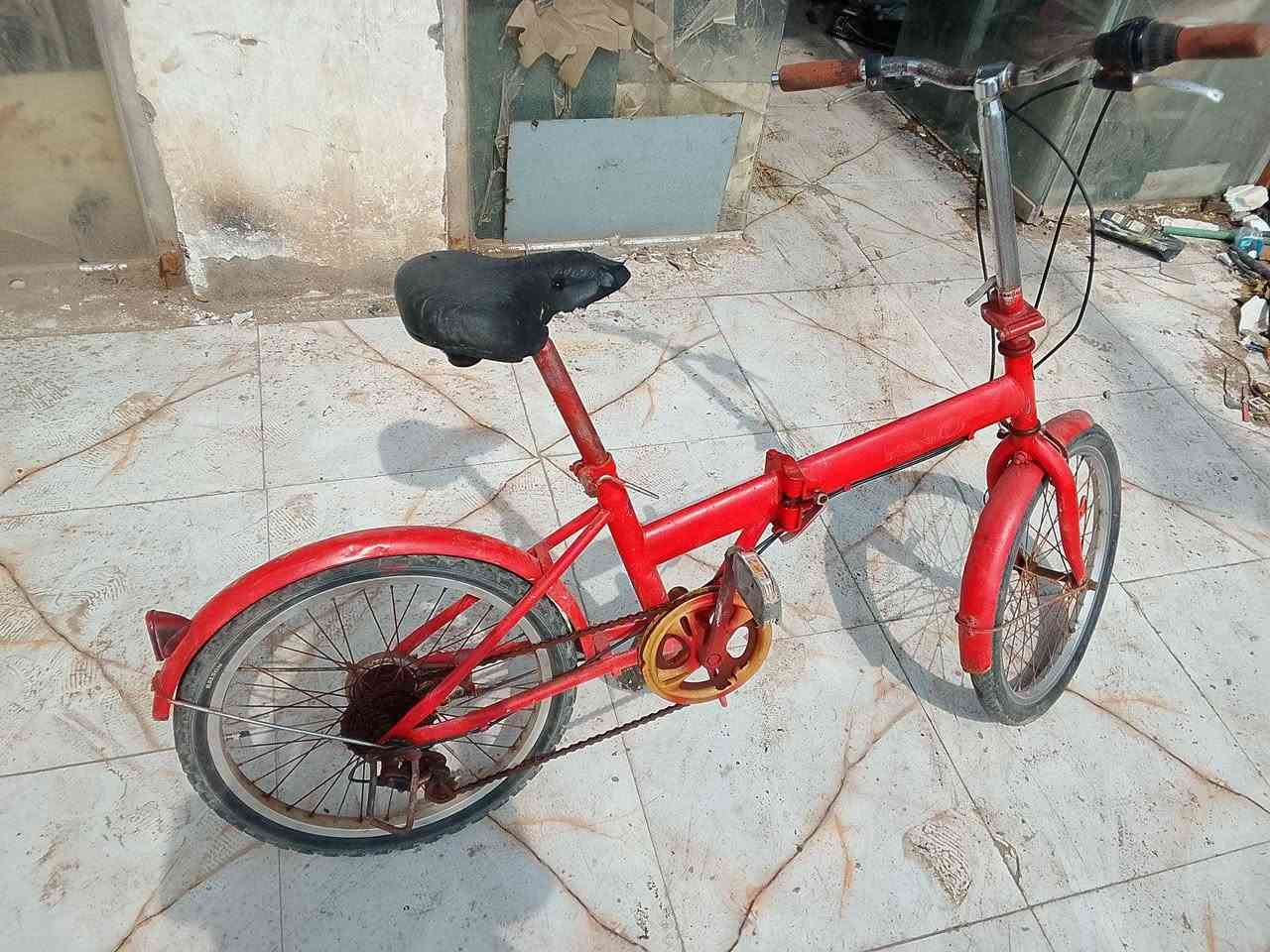 بايسكل طباگي حجم 20 اللون احمر كامل ما بيه عطل كلشي بيه شغال البريكات شغالات بالمكان والبدالة تشتغل ممتاز والطبگة تشتغل البايسكل خفيف وسريع ،،،فقط بيه صبغ قليل على الاطراف الكفات والرقبة بس ،،، المكان ،گرمة علي ابو صخير سوق ابو صخير .بيه مجال البصرة, العراق


**إذا كنت صاحب هذا الإعلان وتريد حذفه لأي سبب، رجاءا أرسل رسالة إلى الدعم الفني**